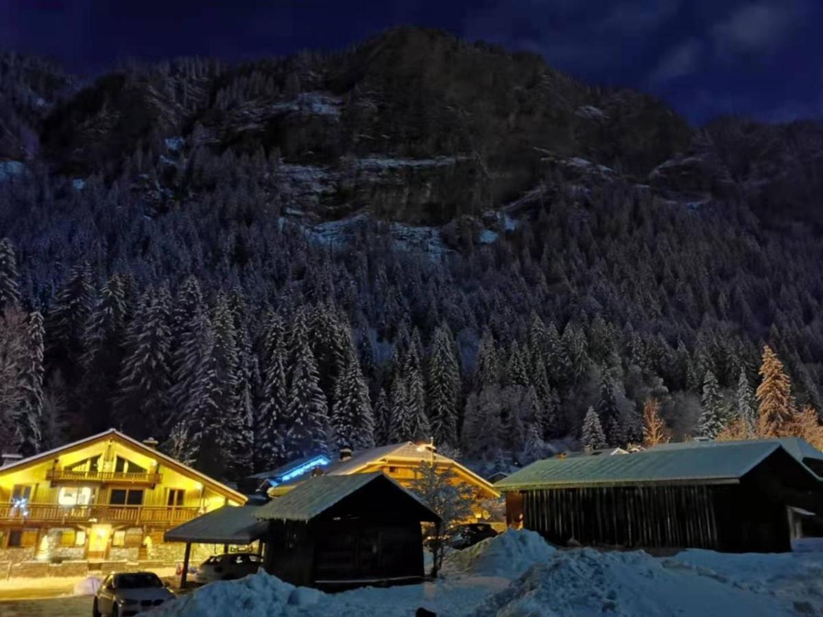 Willa La Jolie Bergere Morzine Zewnętrze zdjęcie